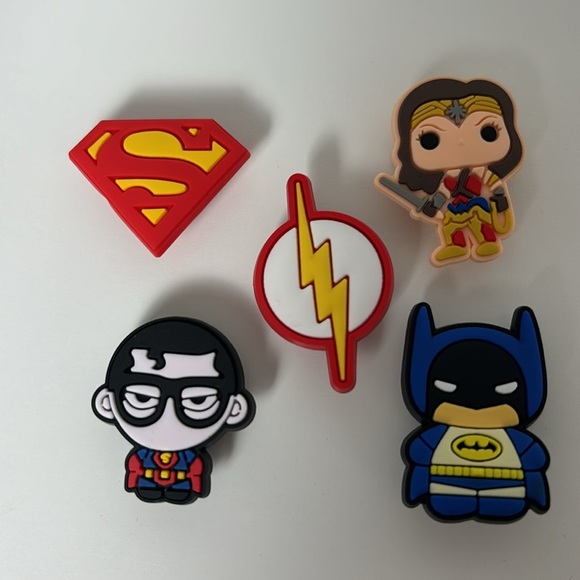 DC ~ Jibbitz ~ for Crocs ~ Batman ~ Superman ~ Wonder Woman ~ Flash - Picture 3 of 3